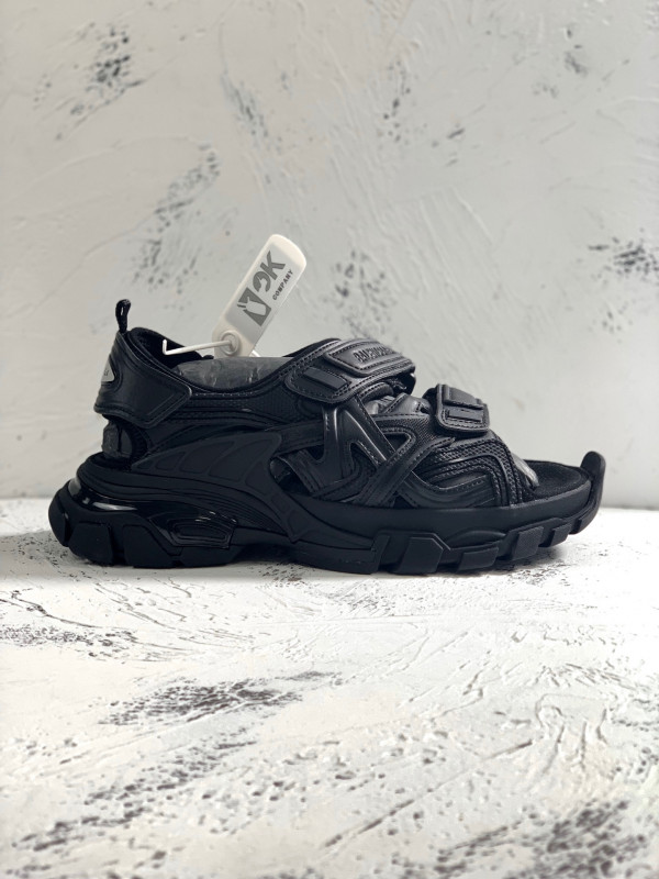 Ba*len*cia*ga track sandal