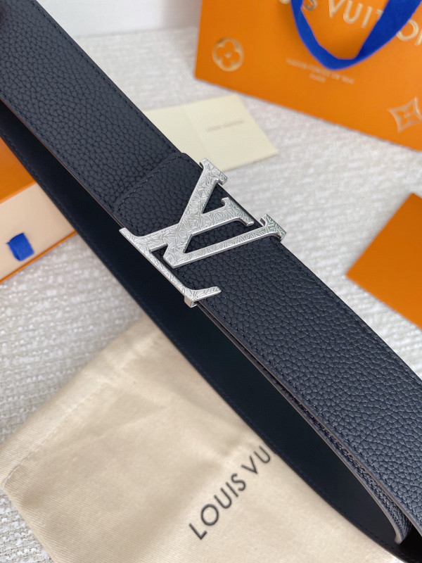 l**is V*t*n belt