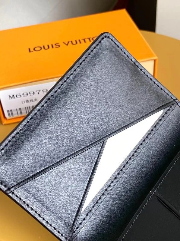 l**is V*t*n pocket organizer