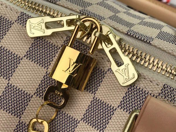 l**is V*t*n keepall bandouliÈre 50