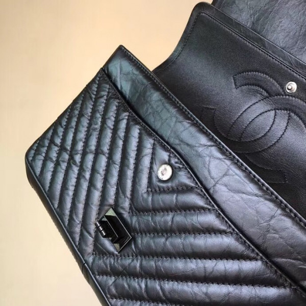 CL Flap Bag 28cm