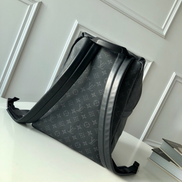 l**is V*t*n discovery backpack pm