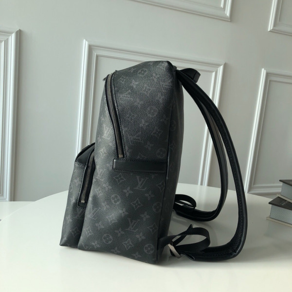 l**is V*t*n discovery backpack pm