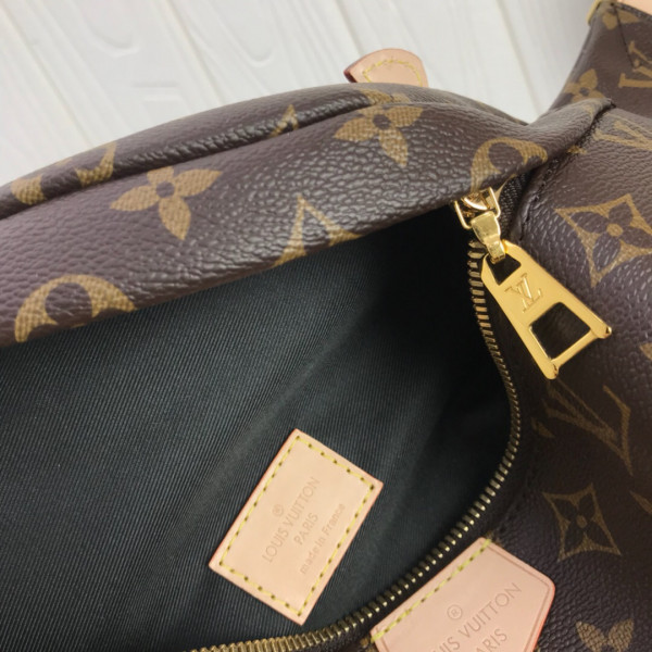 l**is V*t*n bumbag