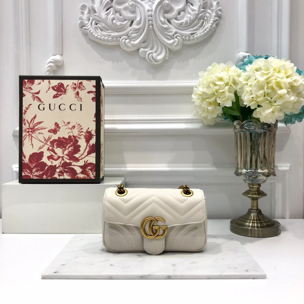 G*u*i gg marmont 22cm