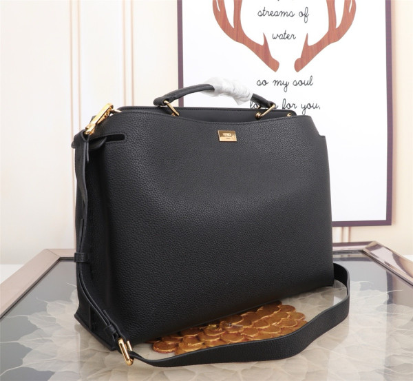 F**di peekaboo tote-38-16-33cm