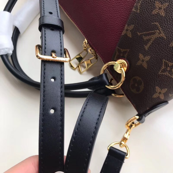 l**is V*t*n v tote mm