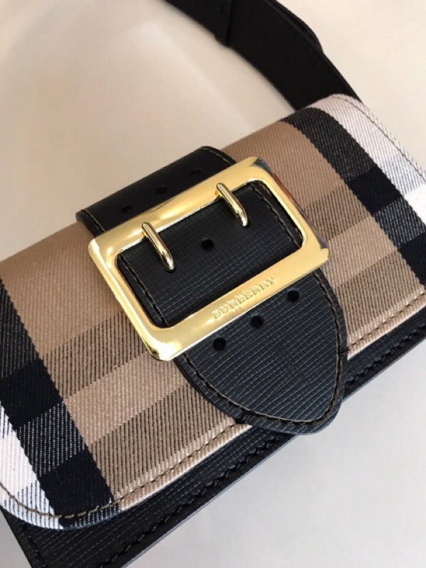 B**rry the buckle