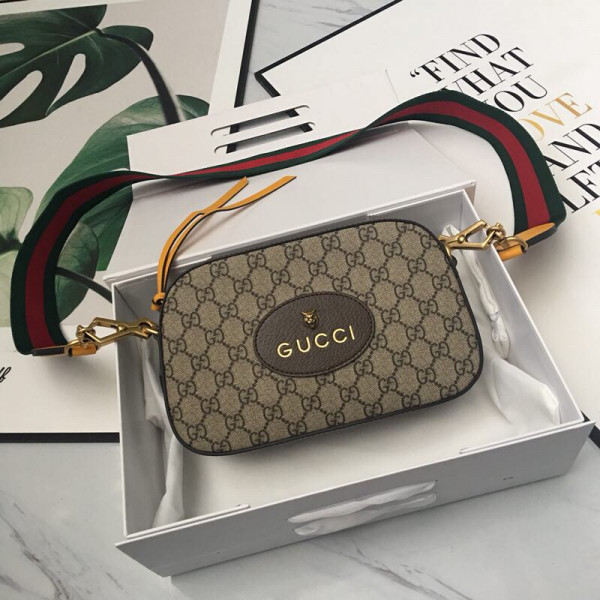 G*u*i gg messenger bag