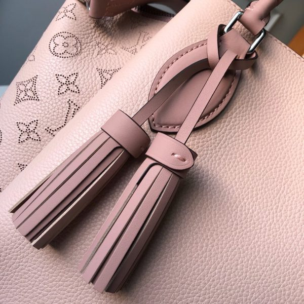 l**is V*t*n haumea bag
