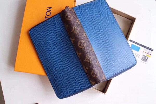 l**is V*t*n zippy wallet