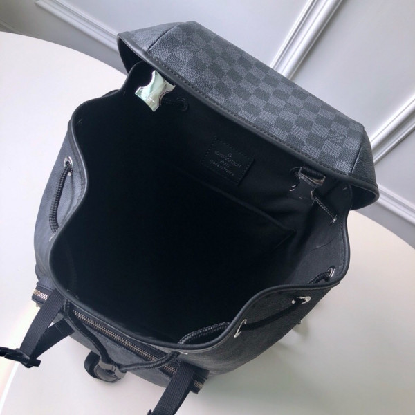 l**is V*t*n backpack