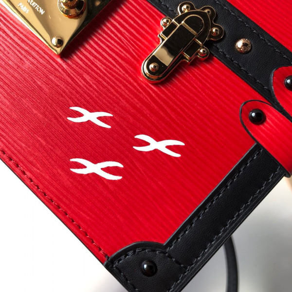 l**is V*t*n trunk clutch