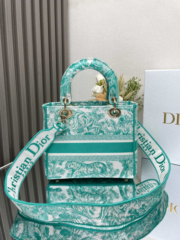 lady D*or - 24cm