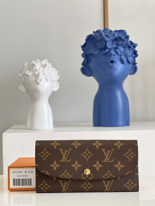 l**is V*t*n emilie wallet