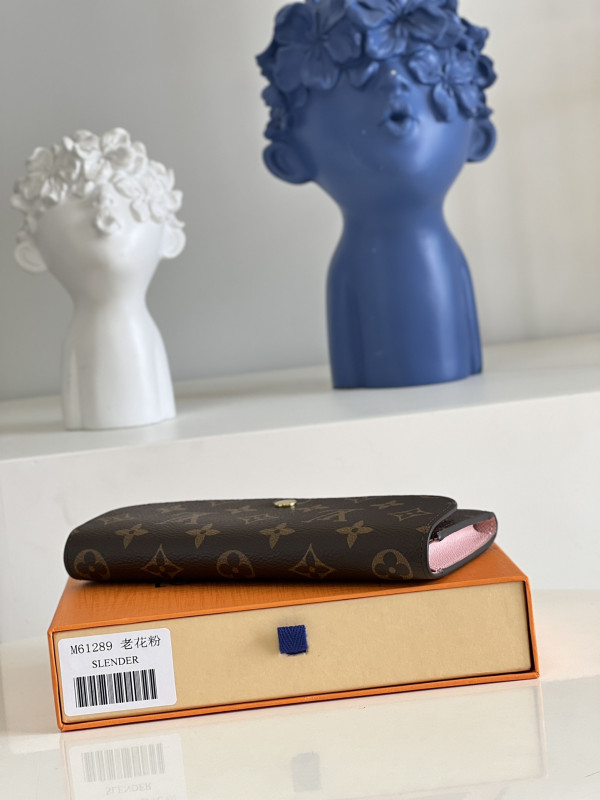 l**is V*t*n emilie wallet