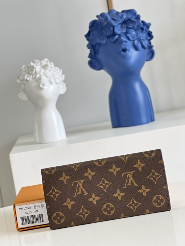 l**is V*t*n emilie wallet