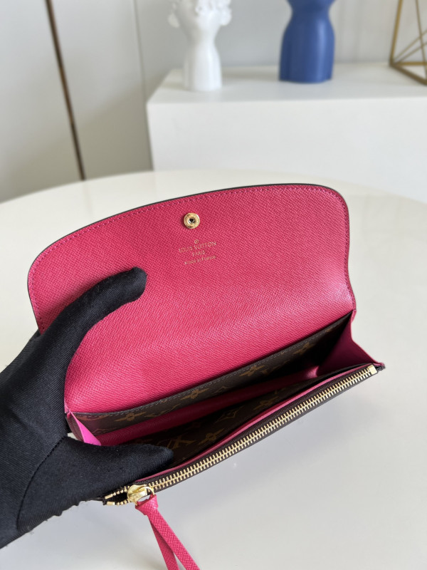 l**is V*t*n emilie wallet