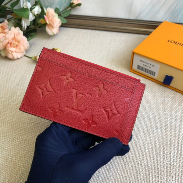 l**is V*t*n zipped card holder