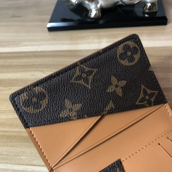 l**is V*t*n pocket organizer