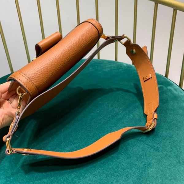 l**is V*t*n bumbag dauphine
