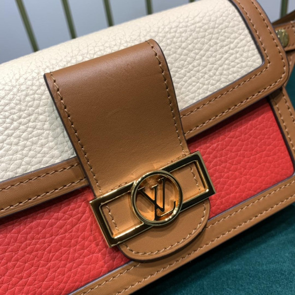 l**is V*t*n bumbag dauphine