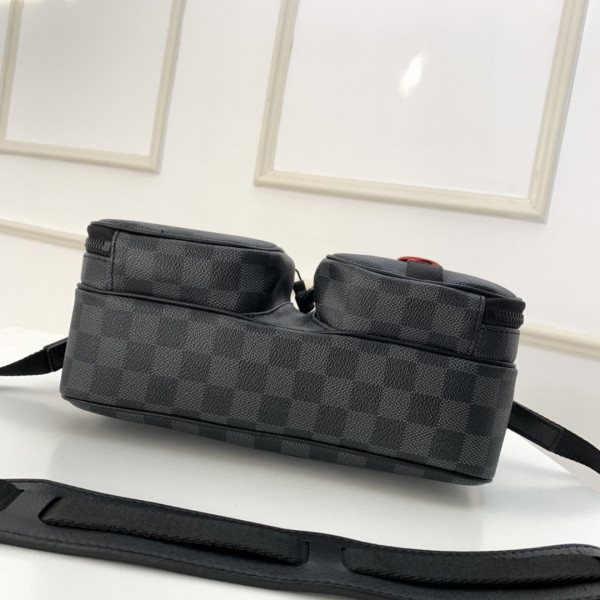l**is V*t*n utility messenger bag