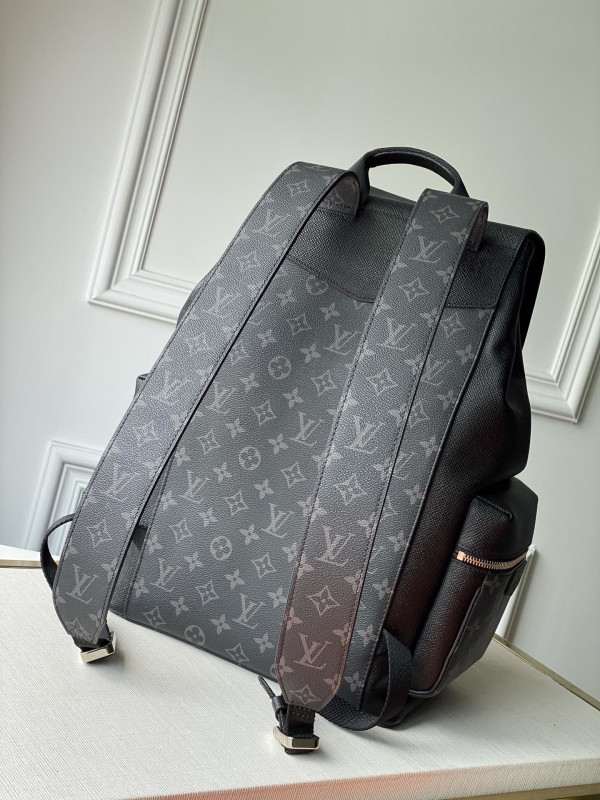 l**is V*t*n outdoor backpack