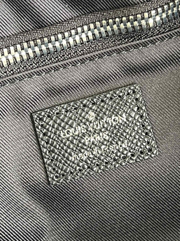 l**is V*t*n new flap messenger