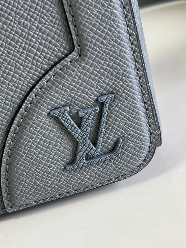 l**is V*t*n new flap messenger