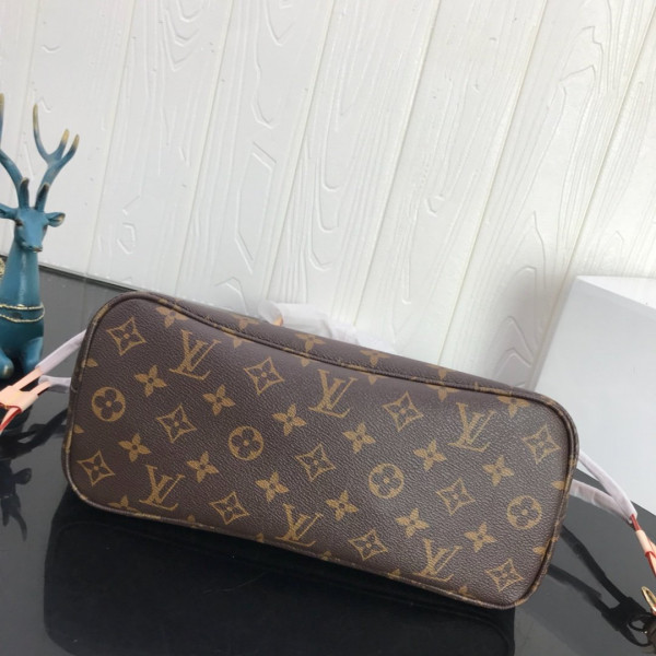 l**is V*t*n neverfull pm
