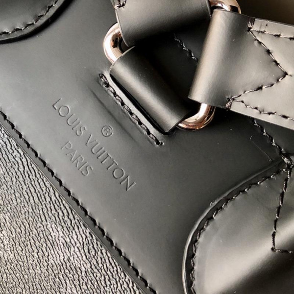 l**is V*t*n steamer backpack
