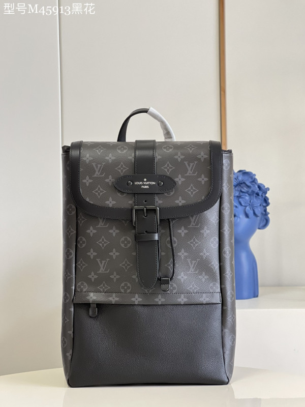 l**is V*t*n saumur backpack