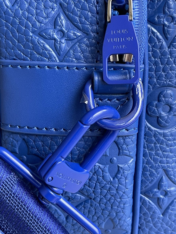 l**is V*t*n s lock messenger