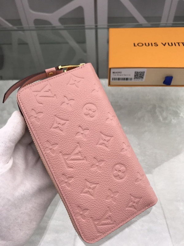 l**is V*t*n zippy wallet
