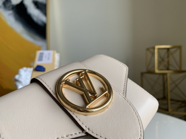 l**is V*t*n pont 9 compact wallet