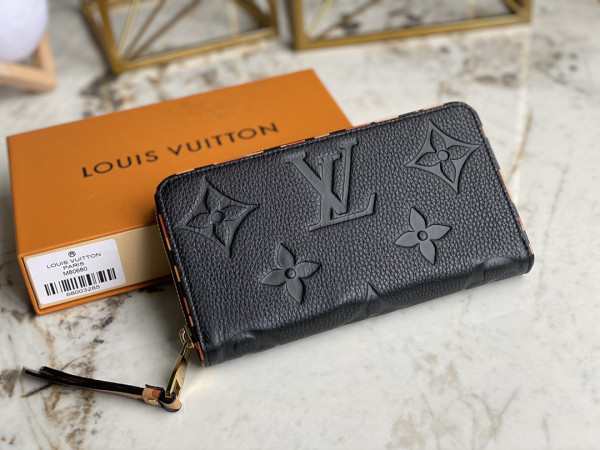 l**is V*t*n zippy wallet