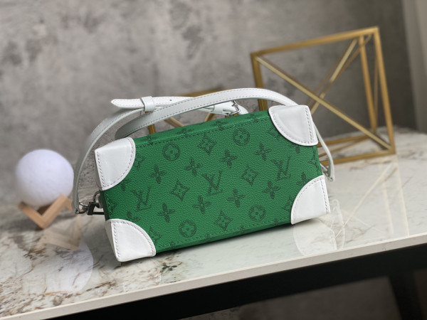 l**is V*t*n litter bag