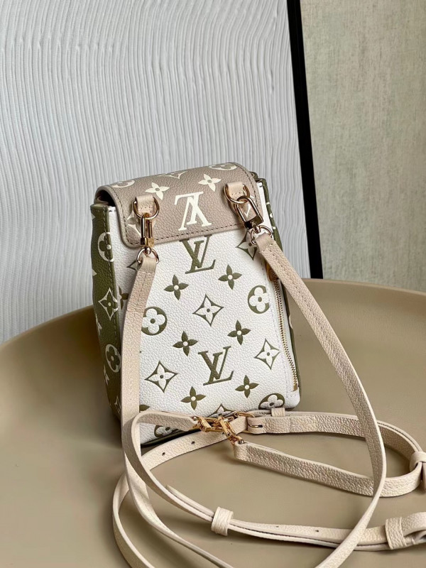 l**is V*t*n tiny backpack