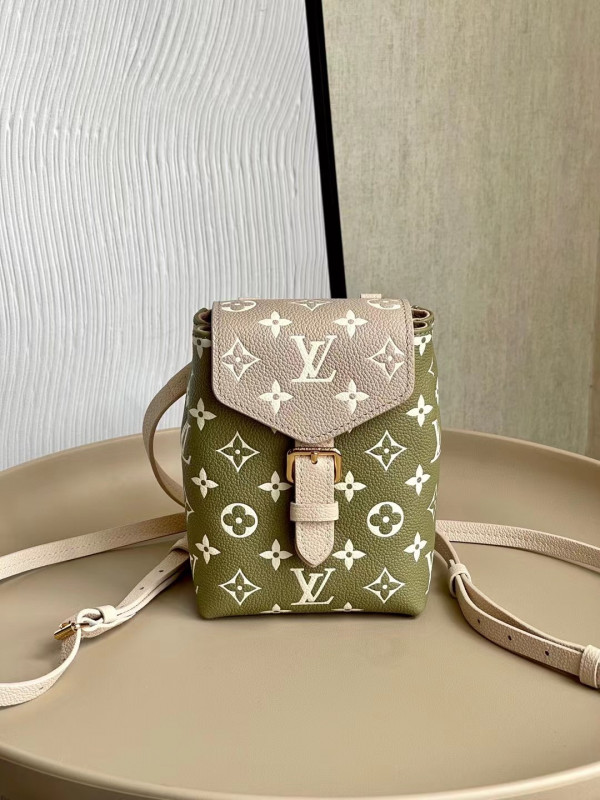 l**is V*t*n tiny backpack