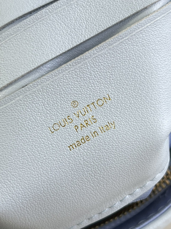 l**is V*t*n wallet on strap bubblegram
