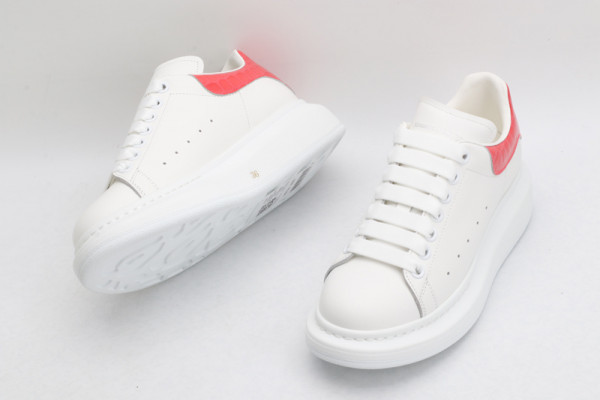 ALEXANDER MCQUEEN Oversized Sneaker