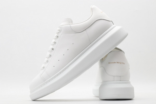 ALEXANDER MCQUEEN Oversized Sneaker