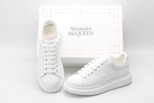 ALEXANDER MCQUEEN Oversized Sneaker