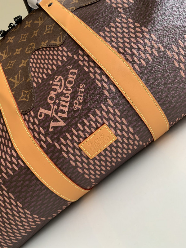 l**is V*t*n keepall 50