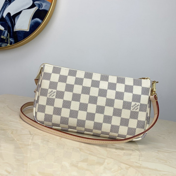 l**is V*t*n pochette accessoires