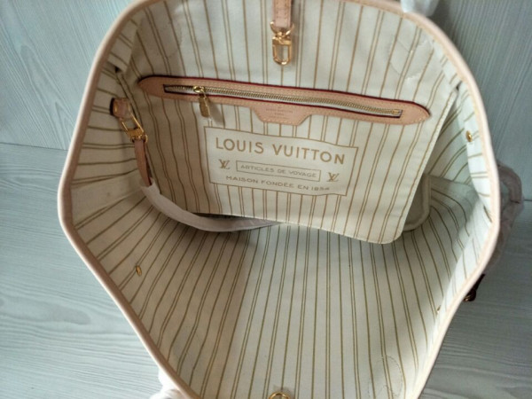 l**is V*t*n neverfull mm