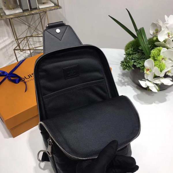 l**is V*t*n avenue sling bag
