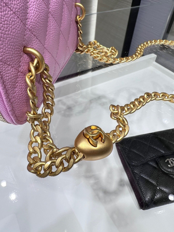 CL SMALL VANITY WITH CLASSIC CHAIN