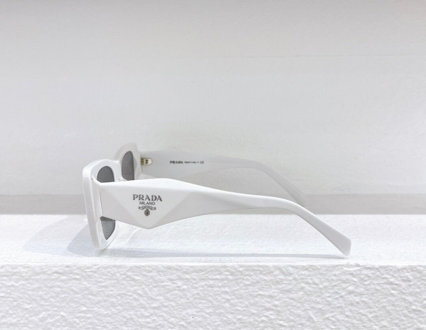 Pra*a sunglasses